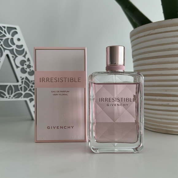 Givenchy Other - Givenchy Irresistible Very Floral 2.7 oz